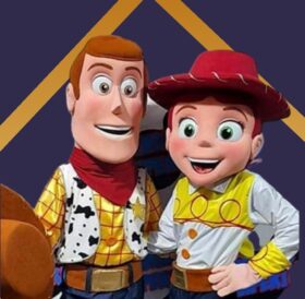 Le Cow-boy du far west et la Cow-girl intrépide